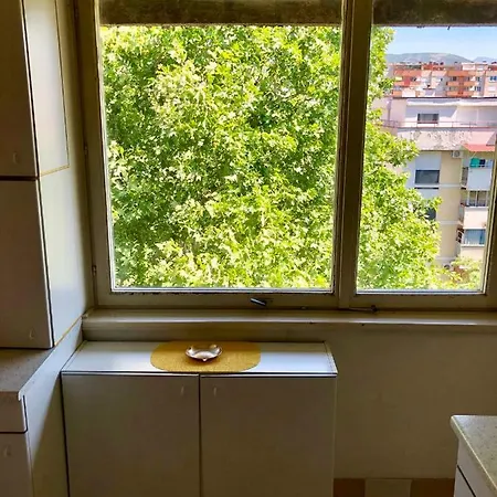 Apartment Big Flat In City Center